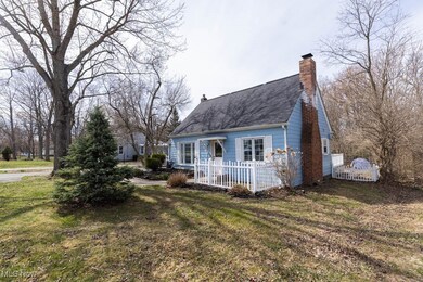 7806 Lewis Rd, Olmsted Falls, OH 44138 - photo 3