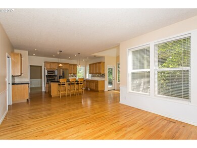 2352 Oakhurst Ln, Lake Oswego, OR 97034 - photo 4
