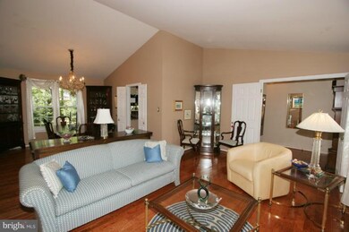 10060 Marshall Pond Rd, Burke, VA 22015 - photo 6