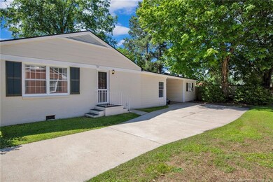 2623 Mirror Lake Dr, Fayetteville, NC 28303 - photo 5