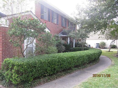 120 St Cloud, Friendswood, TX 77546 - photo 3