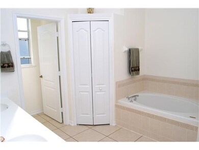 Master Bath/Spa.