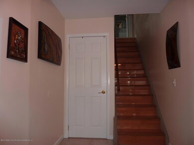 79 Dina Ct, Staten Island, NY 10306 - photo 3