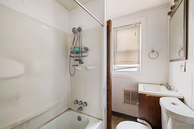 2488 Whitney Ave, Niagara Falls, NY 14301 - photo 4