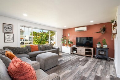 515 Third St, Sumas, WA 98295 - photo 5