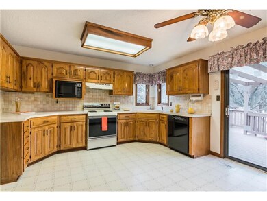 12127 W 48th Terrace, Shawnee, KS 66216 - photo 7