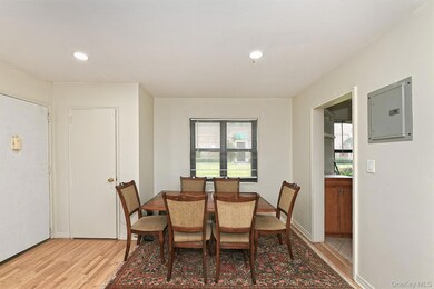 317 Main St unit A, Roslyn, NY 11576 - photo 7