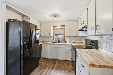 325 Stewart Ave, Mora, MN 55051 - photo 7