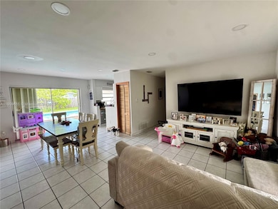 9955 SW 214th St, Cutler Bay, FL 33189 - photo 2