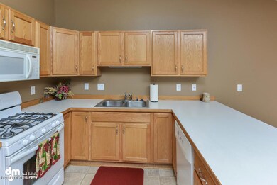 Kitchen_7628-SMALL