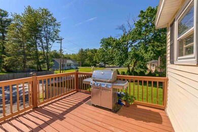 16 Bannister Rd, Salem, NH 03079 - photo 4