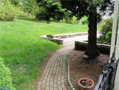 894 Frank Rd, West Chester, PA 19380 - photo 3