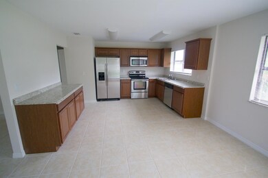 2256 SE East Dunbrooke Cir, Port Saint Lucie, FL 34952 - photo 4