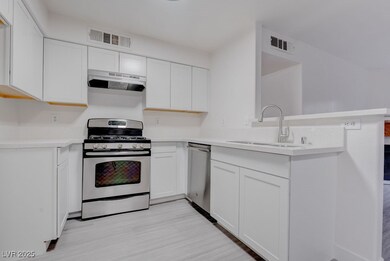 3060 Tarpon Dr unit 204, Las Vegas, NV 89120 - photo 2