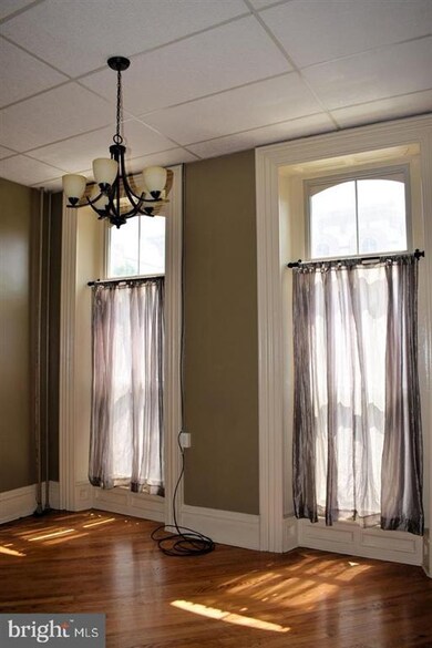 53 S Main St unit 2, Chambersburg, PA 17201 - photo 2