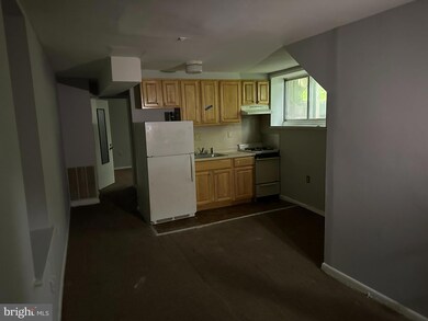 4522 Baker St unit 5, Philadelphia, PA 19127 - photo 2