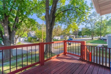 4116 5th Ave, Des Moines, IA 50313 - photo 2