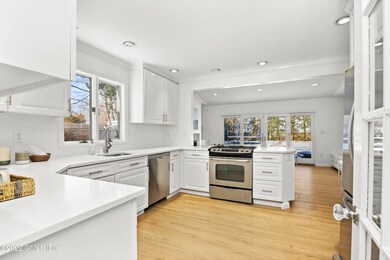43 Summit Rd Riverside CT-print-062-061-