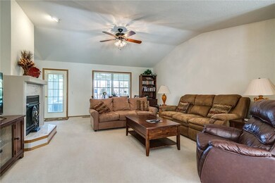 18 Kelaen Dr, Bella Vista, AR 72715 - photo 4