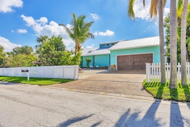 3804 Bayside Cir, Bradenton, FL 34210 - photo 4