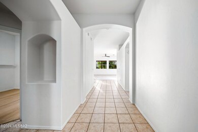 9-web-or-mls-8817 N Sky Dancer Circle -