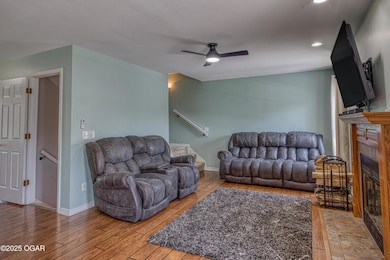 408 Walton, Carl Junction-41