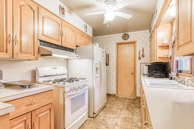 1403 Sweet St NE, Grand Rapids, MI 49505 - photo 7