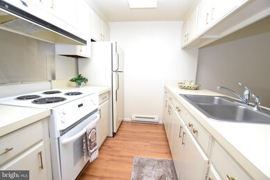 3321 S Leisure World Blvd unit 981A, Silver Spring, MD 20906 - photo 3