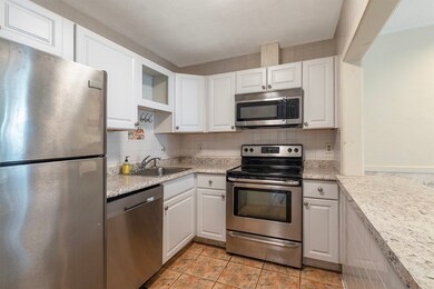 158 Quincy Shore Dr unit 81, Quincy, MA 02171 - photo 4