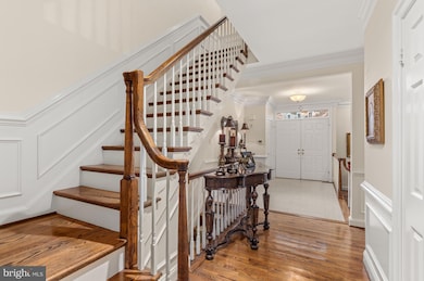 9475 Turnberry Dr, Potomac, MD 20854 - photo 4