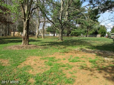 626 Conaway Ln, Sykesville, MD 21784 - photo 7