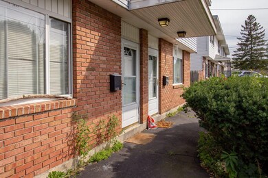 77 Nelson St, Schenectady, NY 12306 - photo 3