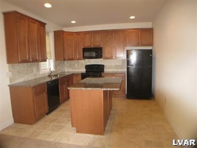 808 Walnut St, Emmaus, PA 18049 - photo 5