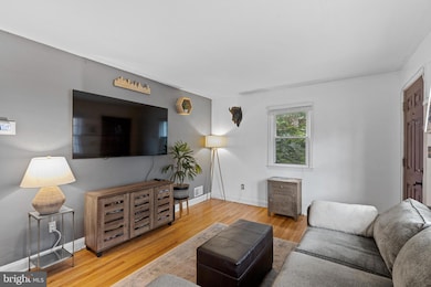 54 Cinder Rd, Lutherville Timonium, MD 21093 - photo 5