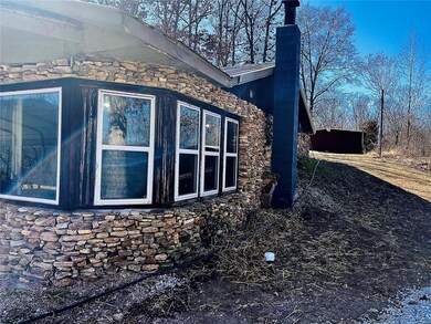 10755 Circle Rd, Dixon, MO 65459 - photo 2