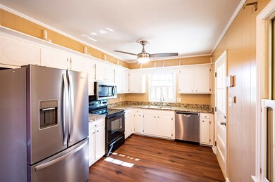 1712 Myrtle Rd, Albany, GA 31707 - photo 4