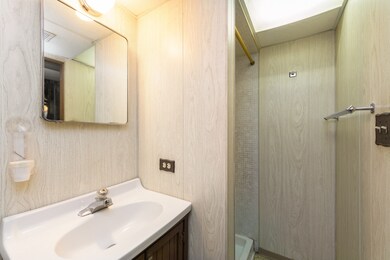 2102 Rohlwing Rd, Rolling Meadows, IL 60008 - photo 5