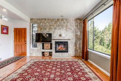 006_2708_cottage_loop_pc-6_896