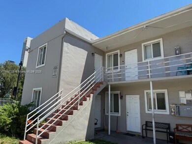 172 NW 12th St unit 2, Miami, FL 33136 - photo 2