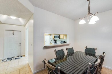 132 Cypress Point Dr unit 132, Palm Beach Gardens, FL 33418 - photo 4