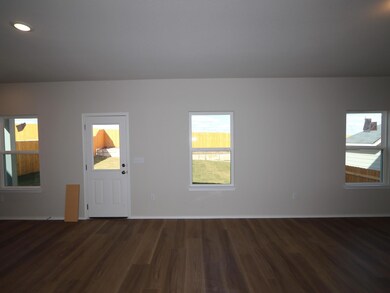 12300 Dillon Falls Dr, Austin, TX 78747 - photo 3