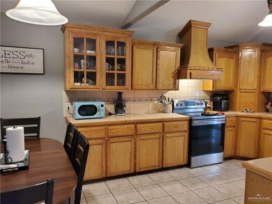 4204 Sundance Cir, Weslaco, TX 78596 - photo 5