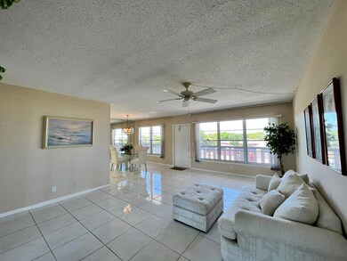 406 Greenbrier B, West Palm Beach, FL 33417 - photo 4