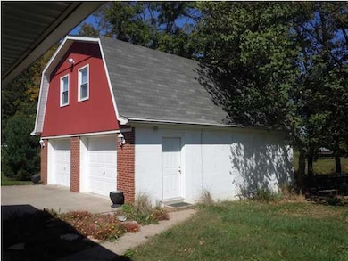 306 Pats Ln, Mount Washington, KY 40047 - photo 6