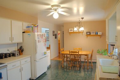 5 Daniel St, Rensselaer, NY 12144 - photo 5