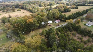 371 Sulphur Springs Rd, Shelbyville, TN 37160 - photo 5