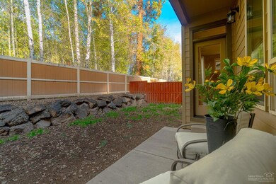 20470 Jacklight Ln, Bend, OR 97702 - photo 3