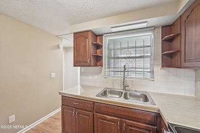 11-web-or-mls-Crossbow Rd-S1508-011