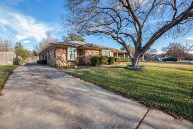 4520 Cinnamon Hill Dr, Fort Worth, TX 76133 - photo 3