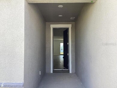Front Porch/ Entry